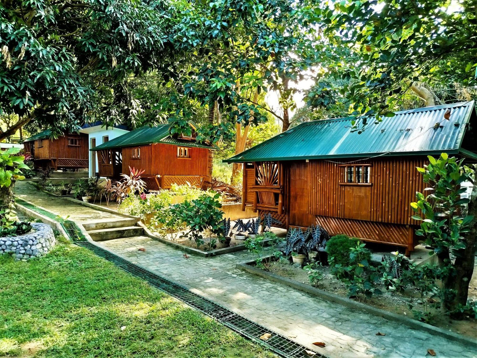 Rea'S Bamboo Resort Gabaldon Eksteriør billede