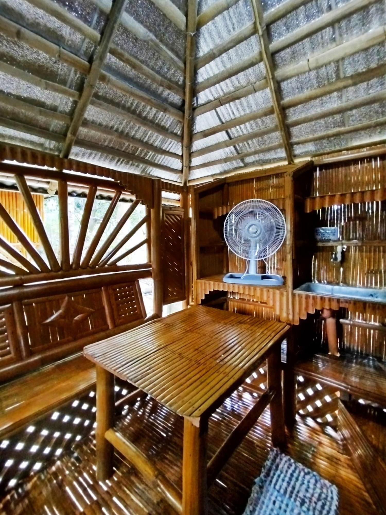 Rea'S Bamboo Resort Gabaldon Værelse billede