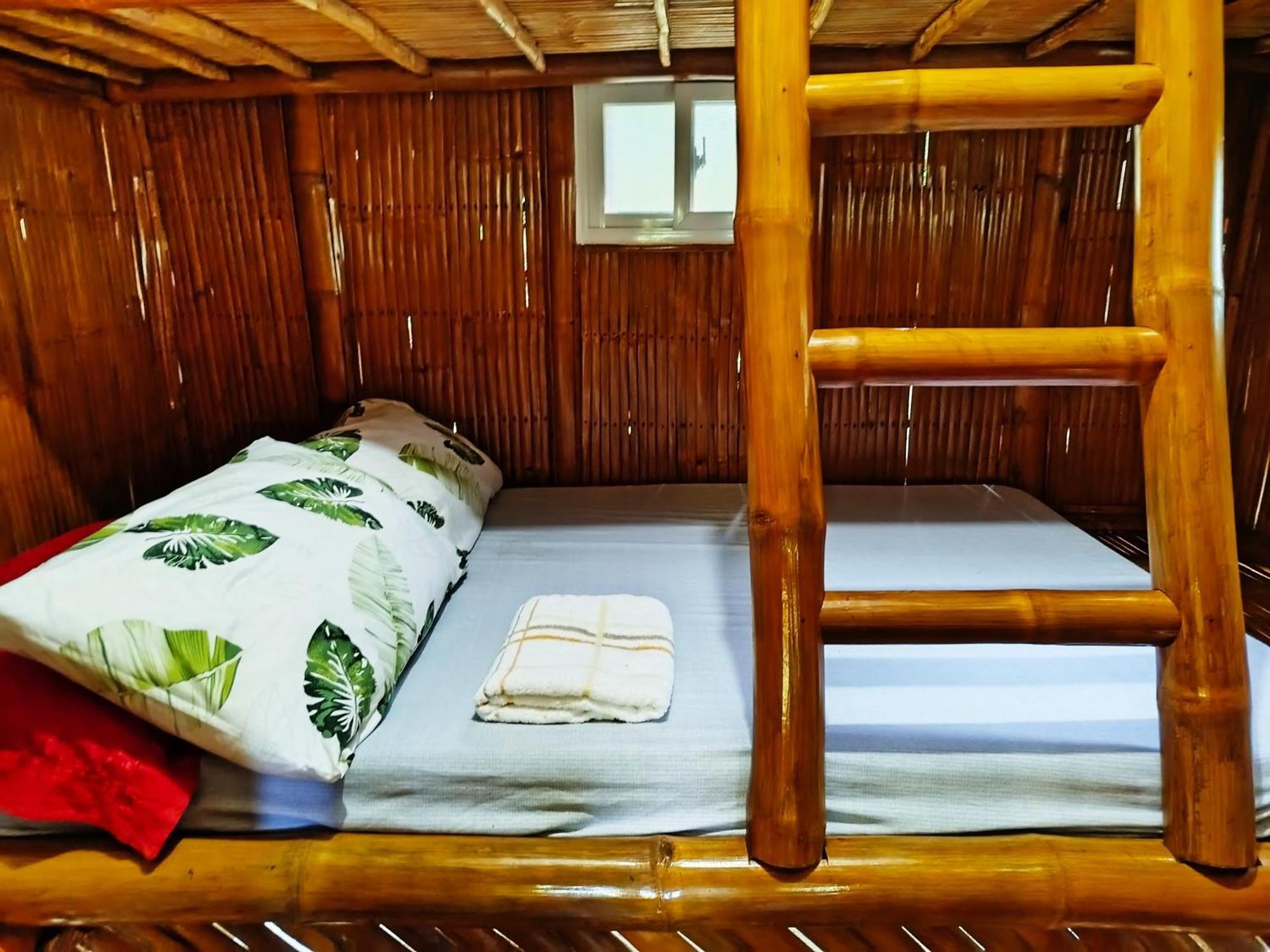 Rea'S Bamboo Resort Gabaldon Værelse billede